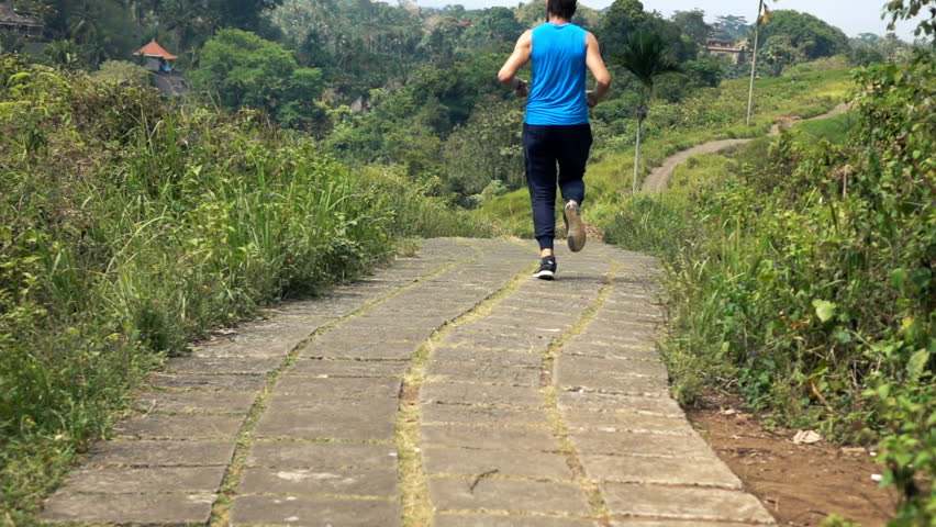 THE SOLITARY PATH TO AN UNDILUTED LIFE